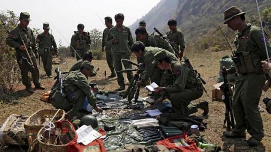 资料图：位于中缅边境的武装人员