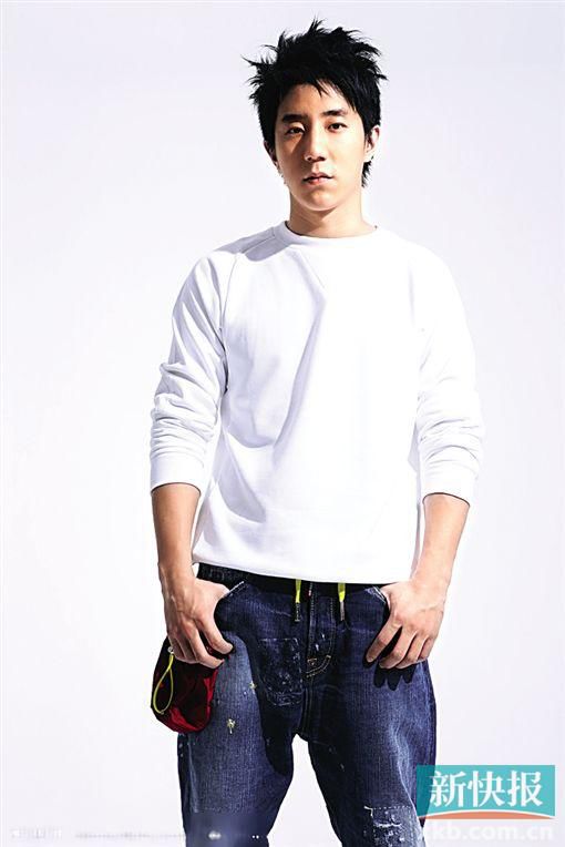 读书、写歌、写剧本，少爷变“文青”