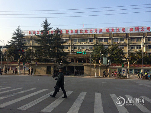如果没人提醒，你能看的出来这是县府大院吗？