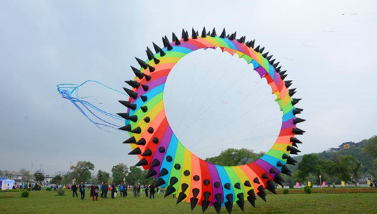 吉林举办风筝文化艺术节 五百风筝大比拼(图)