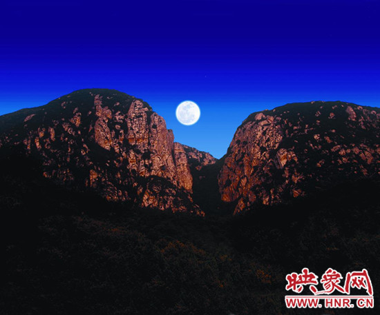 中秋赏月来中岳,中不中,中!