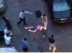 深圳：男子当街刀砍8名路人 一儿童伤重不治