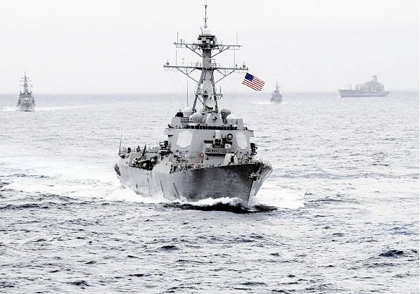 美军舰非法进入中国海域为哪般？