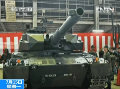日本自卫队高调展示10式坦克