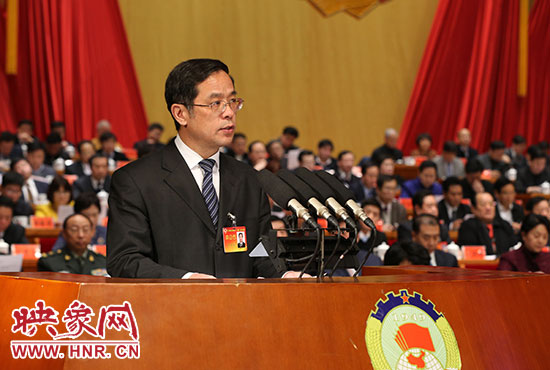 在圆满完成各项议程后，河南省政协十一届三次会议在郑州闭幕。省政协主席叶冬松出席会议并讲话。