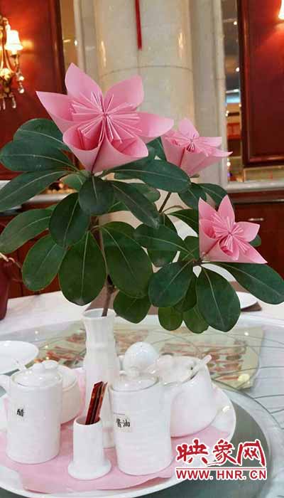 纸质花替代真鲜花