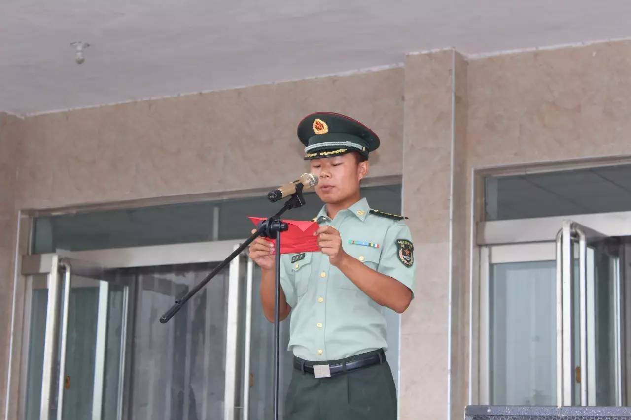 国防教育基地教官代表发言