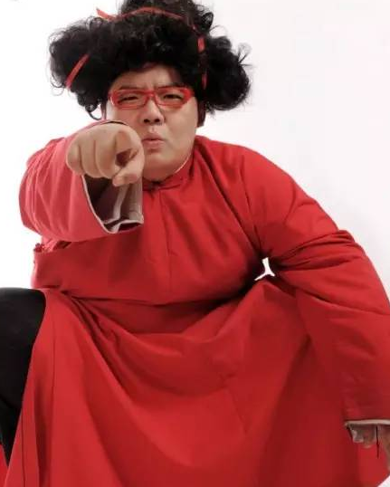 相声界最强黑马和超萌奶爸 河南春晚爆笑登