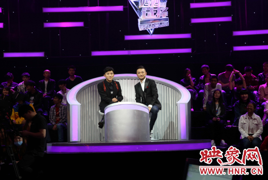 助梦嘉宾“大小组合”大左和小尼(尼格买提) 助梦嘉宾“大小组合”大左和小尼(尼格买提)