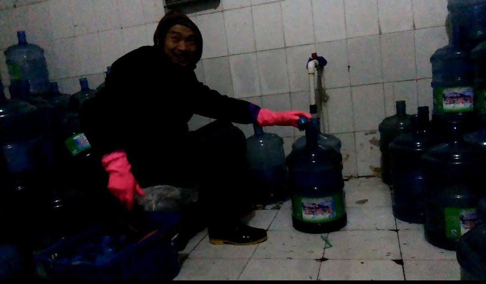 北京曝光地下水工厂 污水横流满地狼藉