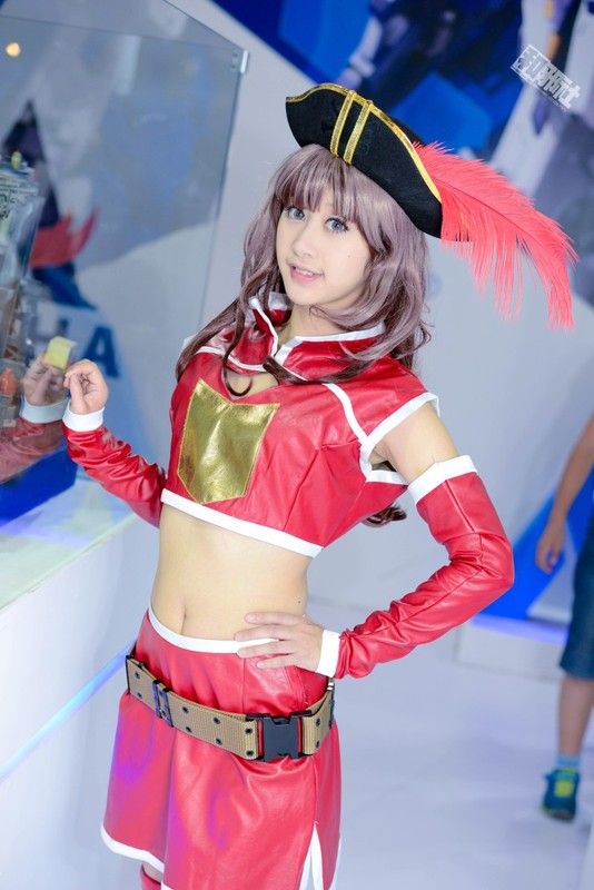 2014国际动漫游戏展美女排排坐