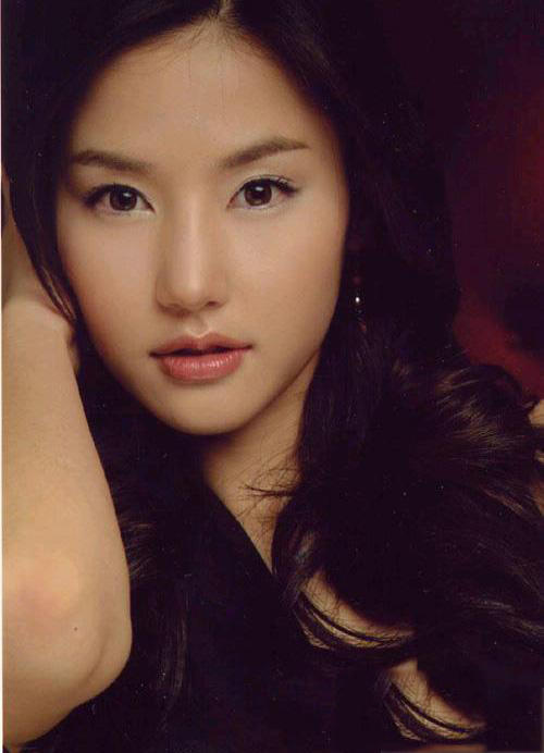 北语美女外教私照曝光 酷似韩国美女金泰熙