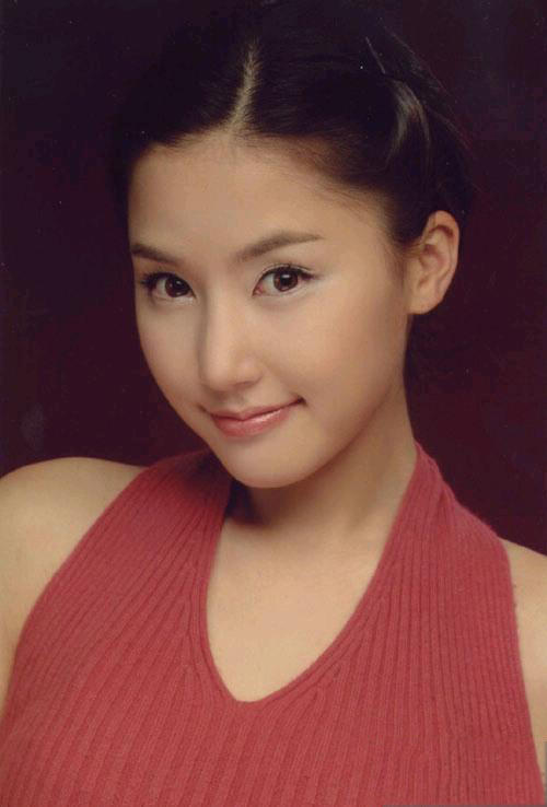 北语美女外教私照曝光 酷似韩国美女金泰熙