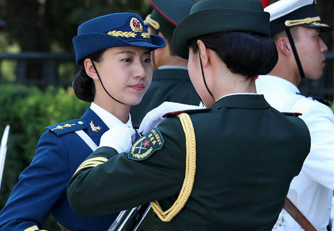女仪仗兵,这才是2014年真正的女神！