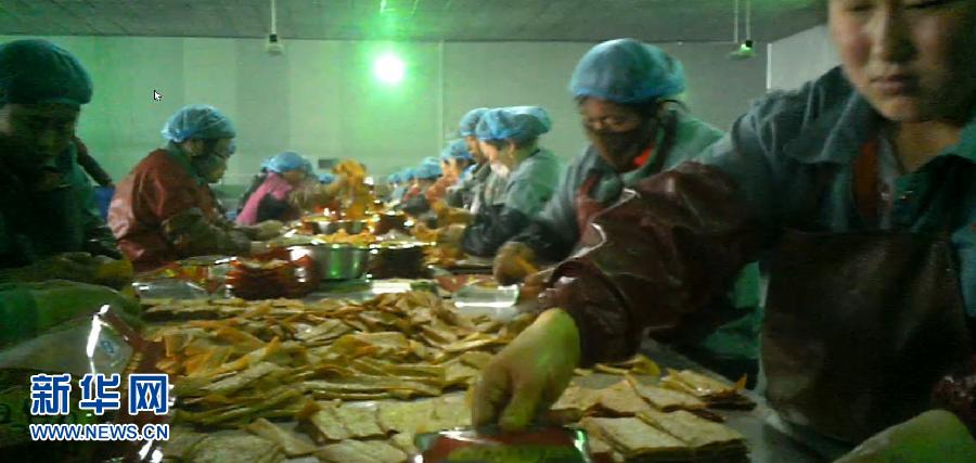 “史上最牛零食”辣条生产现场