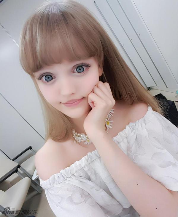 美国少女酷似芭比娃娃 当嫩模走红日本