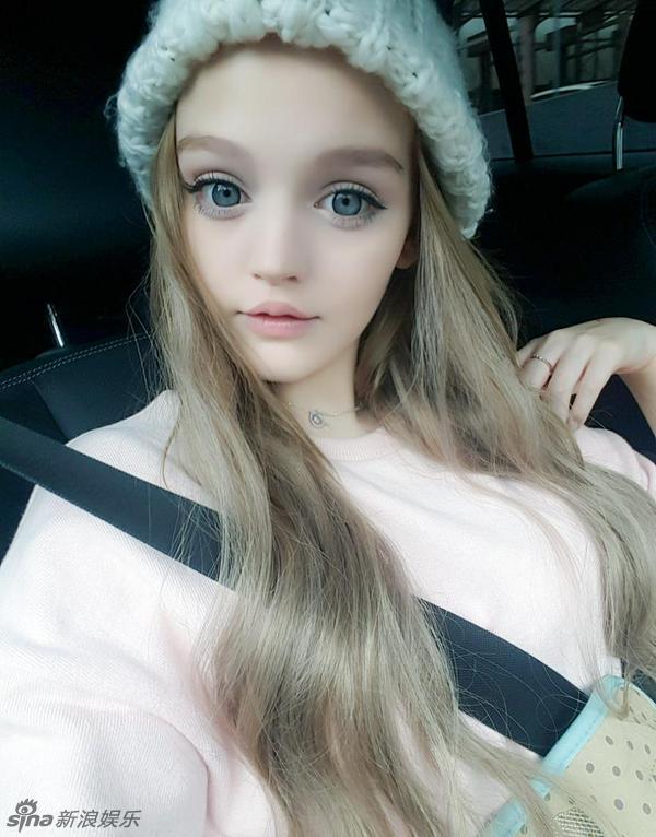 美国少女酷似芭比娃娃 当嫩模走红日本