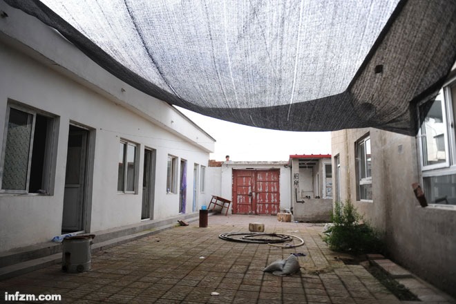 北京昌平区北七家镇岭上村曾经关押上访者的院子。