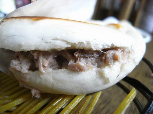 王记腊汁肉夹馍-北京街道上的淳朴陕西美食