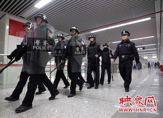 郑州地铁站、火车站、汽车站安检全面升级