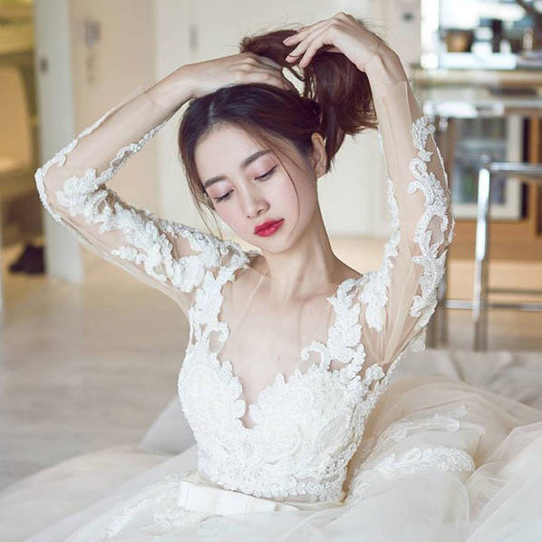 20岁越南奶茶妹妹走红笑容甜美似baby