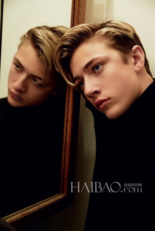 你看过的最帅男模除了不能笑还有续集哦