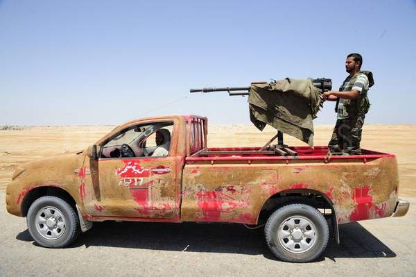 中国机枪皮卡在非洲热卖已向利比亚出口上万辆