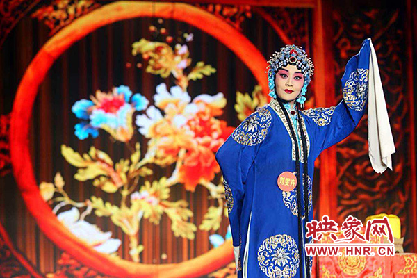 梨园春中国豫剧百团争霸总决赛举行