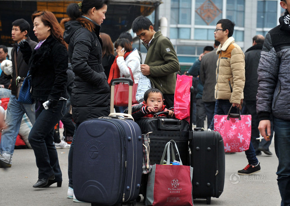 各地返乡潮提前涌动