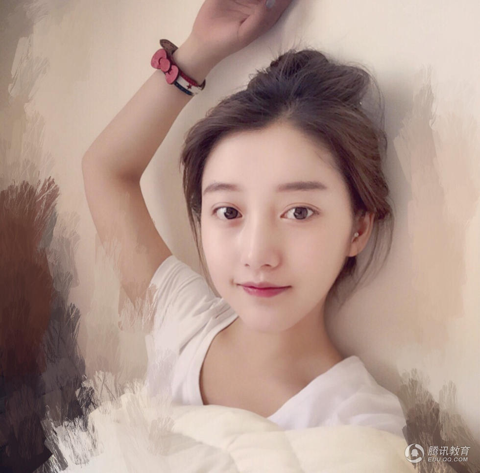 中戏校花被赞女版哈利波特