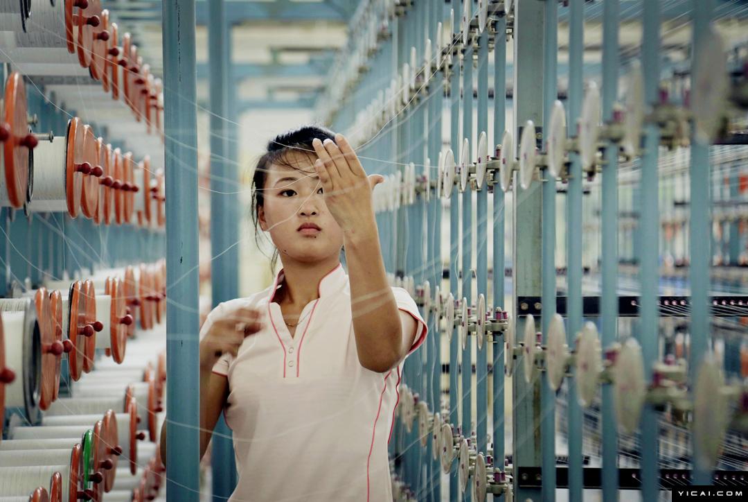 朝鲜高颜值职业女性